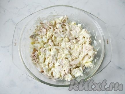 Csirke saláta tintahal - a recept egy fotó