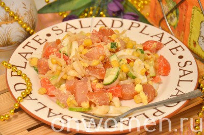 Легкий салат з в'яленої куркою рецепт з фото