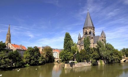 Metz, Franța - obiective turistice, excursii, biserici, fotografie