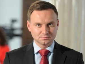 Világ duda megvétózta két törvény vonatkozó bírósági rendszer Lengyelországban
