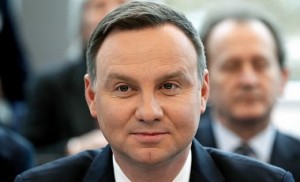 Világ duda megvétózta két törvény vonatkozó bírósági rendszer Lengyelországban