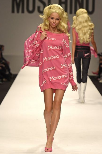 Moschino tavaszi-nyári 2015 - fotó kollekcióban a stílus Barbie