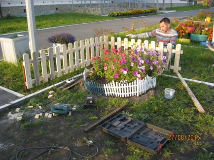 A kerítés (fence) a kerítés