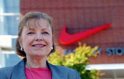Povestea incredibilă a unei femei care a venit cu logo-ul Nike, articole