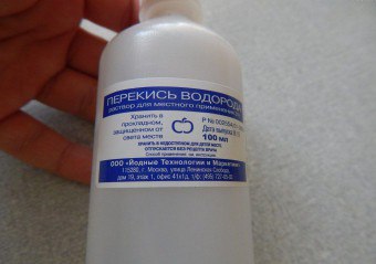 Peroxidul de hidrogen din rețetele de păr nedorite