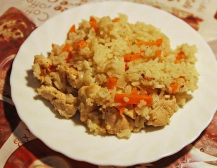 Pilaf fărâmițat în rețeta multivariată (gătit) Plov este friabil în rețeta multivariată