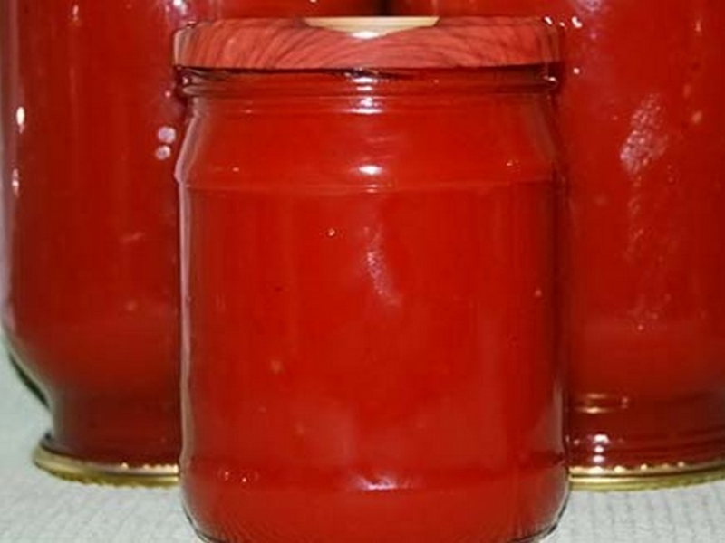 Válogatás a legjobb receptek ketchup paradicsomból, szilva, alma és paprika télen - lépésről lépésre leírás fotókkal