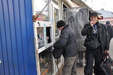 Поліція впритул не помічає відкриту торгівлю контрафактом, запорозька січ