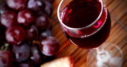 Beneficiile vinului roșu