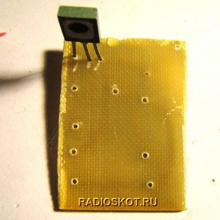 Регулятор напруги на одному транзисторі