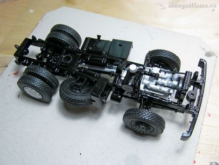 Складання моделі МАЗ-5551 самоскид (автомобіль в деталях)