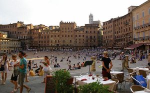 Siena - szép városok Toscana tartomány túrák egy megbízható utazásszervező „Aturi”, tel 77-55-98