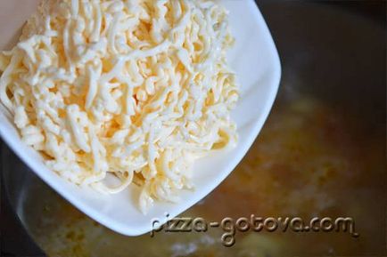 Supă de brânză cu pui - rețetă simplă și delicioasă cu fotografie