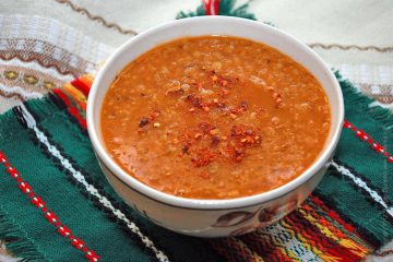 Суп з сочевиці - езогелін, традиційний турецький суп