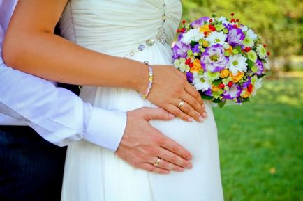Весільні сукні для вагітних фасони, поради, фото