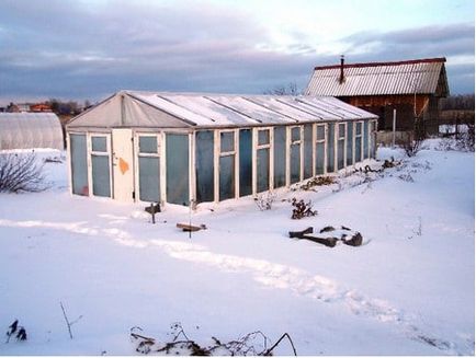 Теплиця з віконних рам будівництво теплиці і парника зі старих віконних рам