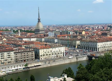 Turin - a tetején a fehér és fekete háromszögek