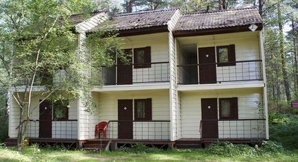 Baza turistică - cabană de cabane de rezervă