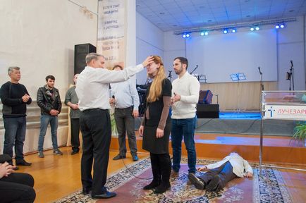 A szekta „sugárzó” a Thule volt egy illegális ülés tömege „gyógyító” (szekta szektarianizmusnak adventisták karizmatikusok szcientológusok krisnások jóga pszichológus sektainfo Bulavin) A szekta „sugárzó” a Thule volt egy illegális ülés tömege „gyógyító”