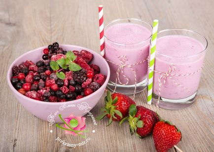 Berry Smoothies retete cu iaurt, lapte, inghetata, apa