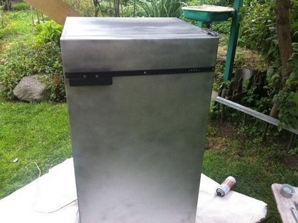 Чудовий тюнінг старого холодильника
