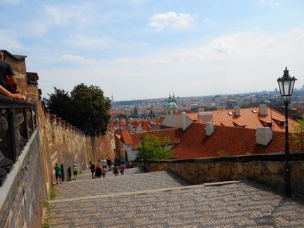 Scara castelului (nouă)