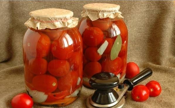 Засолка помідорів з цибулею на зиму - покроковий рецепт з фото на