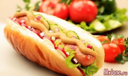 18 iulie - ziua hot dog - câine cald, hot dog, fast food, america, usa