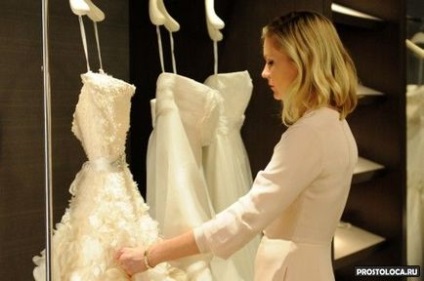 Що краще купувати або шити весільну сукню