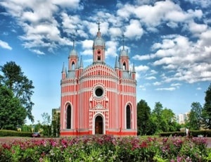 Пам'ятки і святині Чесменською церкви в Санкт-Петербурзі