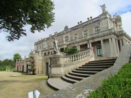 Queluz Palace, Portugália leírás, fényképek, amely a térképen, hogyan juthat