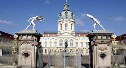 Palatul Charlottenburg din Berlin