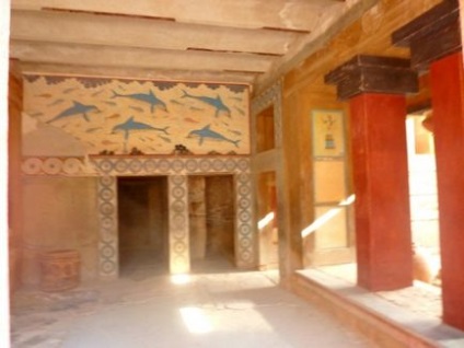 Excursie la palatul din Knossos