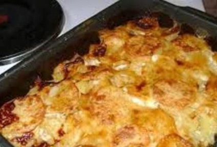 Carne tocată și cartofi în cuptor