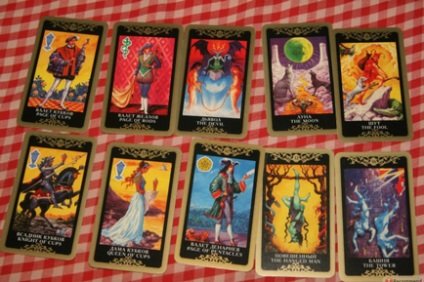 Fortune despre carti de tarot, seniori si arcani juniori