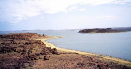 Insula răului pe Lacul Rudolph - zone anormale - Știri