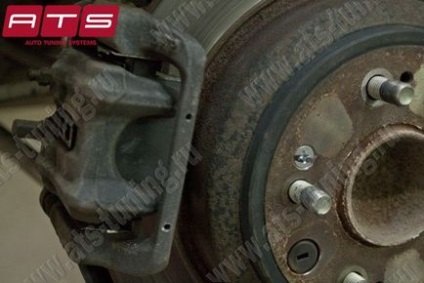 Honda acordă 8 instalări de garnituri brembo pe diapozitiv