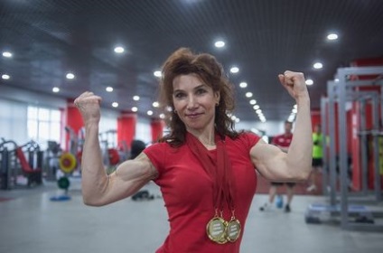 Irina Karnaushkina «fitness este cum să vă periați dinții dimineața»