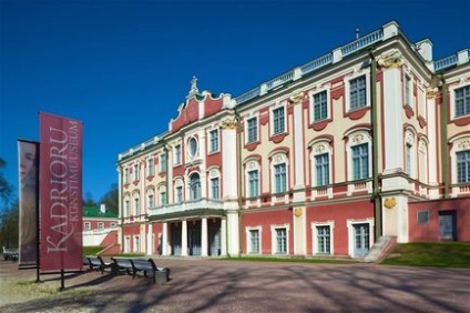 Tallinn Kadriorg Park, Palota, múzeumok