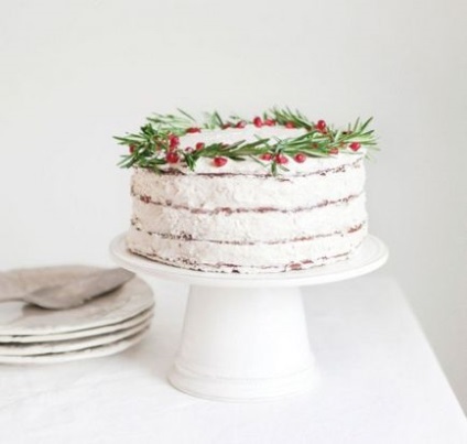 Як красиво прикрасити святковий торт (частина 1)