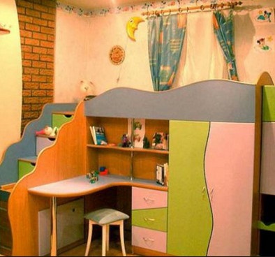 Cât de frumos să aranjezi un colț pentru copii în camera părinților
