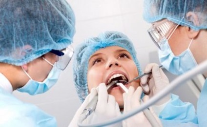 Як кріпляться зубні коронки, клініка санація