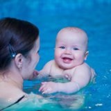 Cum să înveți copiii să înoate timp de un an - medicul dumneavoastră aibolit