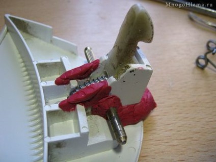 Cum să fixați un mâner al ușii la o mașină de spălat indesit w105tx