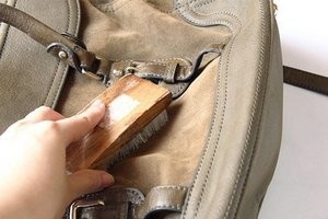 Hogyan tisztítható velúr táska - milyen eszközök illeszkednek