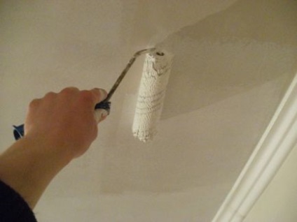 Cum să pictezi corect tavanul