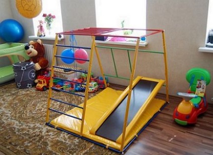 Cum să dotați corespunzător un colț de sport pentru copii într-un apartament modern, faceți-l singur
