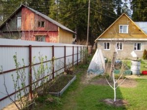 Hogyan számoljuk ki a folyóméter kerítést megjavítani saját kezében (lineáris) Hogyan számoljuk ki a folyóméter kerítést javítani a saját kezét