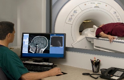 Як перевірити судини головного мозку і шиї діагностика у дорослих і дітей