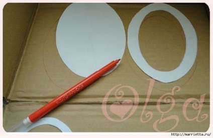 Cum se face o ramă ovală volumetrică din carton